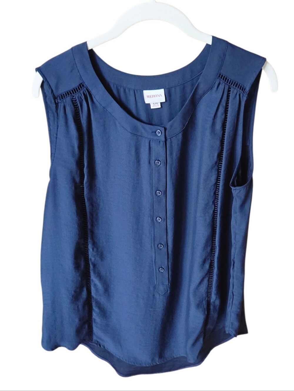 Merona Navy Sleeveless Top Large